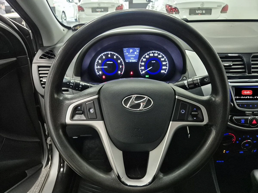 Hyundai Solaris, 2013г., передний привод, автомат