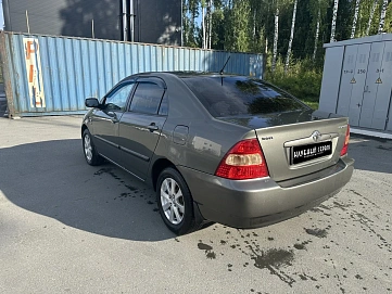 Toyota Corolla, 2003г, передний привод, механика