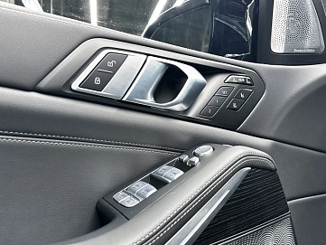 BMW X7, 2024г, полный привод, автомат