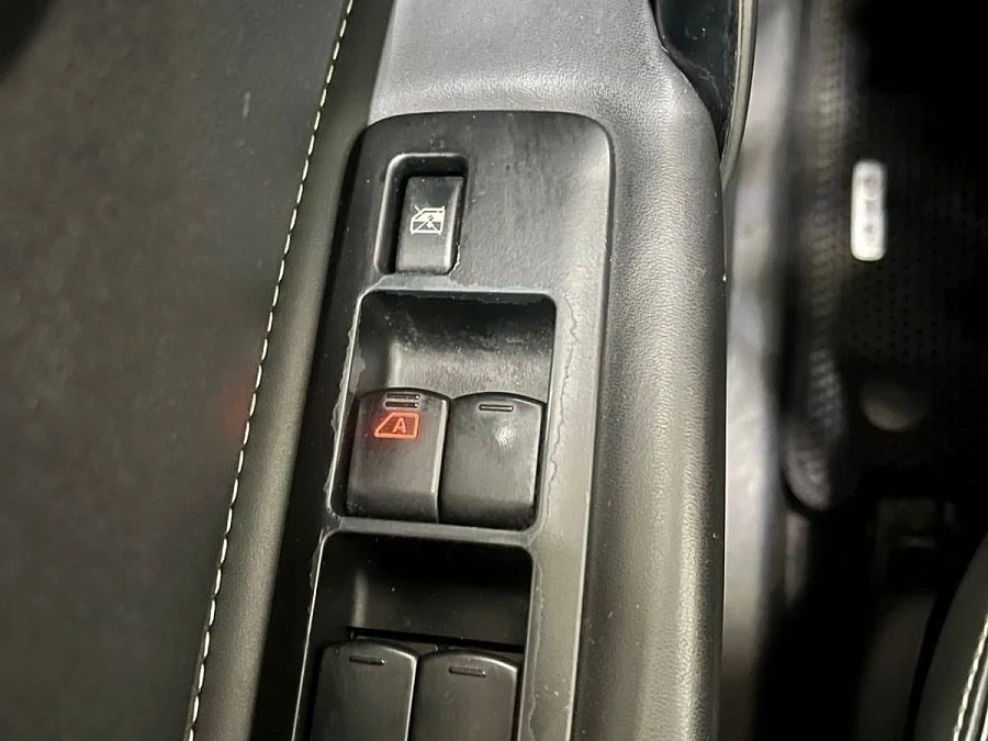 Nissan Qashqai, 2011г., полный привод, вариатор