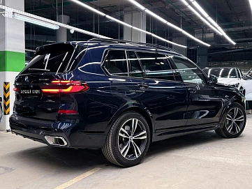 BMW X7, 2022г, полный привод, автомат