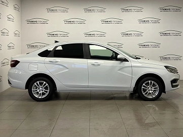 Lada (ВАЗ) Vesta, 2023г, передний привод, механика