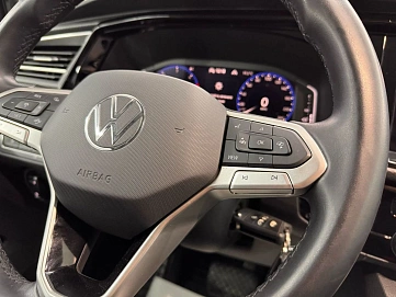 Volkswagen Multivan, 2022г, полный привод, робот