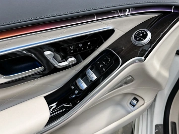 Mercedes-Benz S-Класс, 2023г, полный привод, автомат