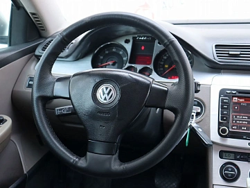 Volkswagen Passat, 2005г, передний привод, автомат