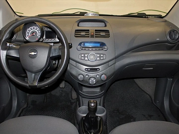 Chevrolet Spark, 2011г, передний привод, механика