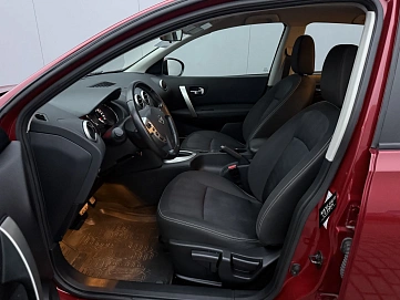 Nissan Qashqai, 2013г, передний привод, вариатор