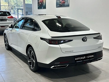 Changan Lamore, 2023г, передний привод, робот