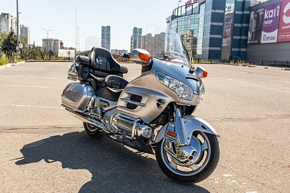 Honda GL 1800 Gold Wing, 2006г, Кардан привод, 5 прямых и задняя