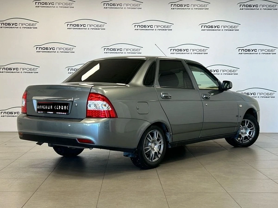 Lada (ВАЗ) Priora, 2011г., передний привод, механика