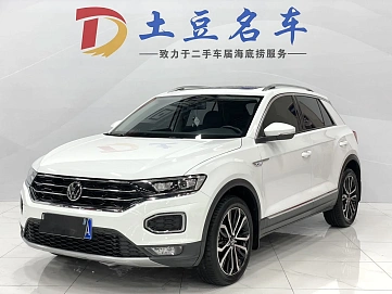 Volkswagen T-Roc, 2022г, полный привод, робот