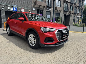 Audi Q3, 2020г, передний привод, робот