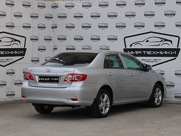 Toyota Corolla, 2012г, передний привод, автомат