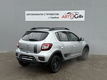 Renault , 2022г., передний привод, вариатор