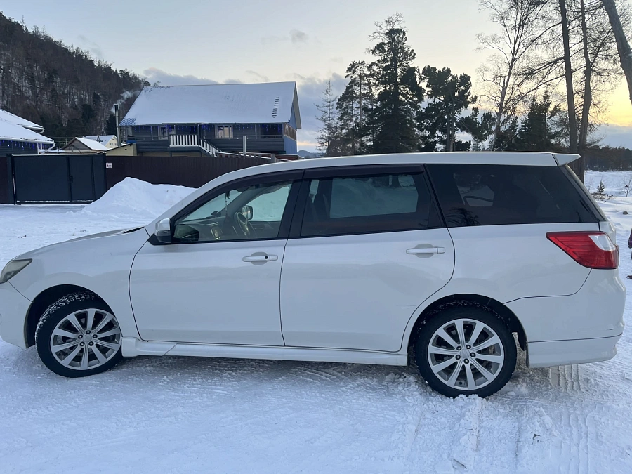 Subaru Exiga, 2012г., передний привод, вариатор