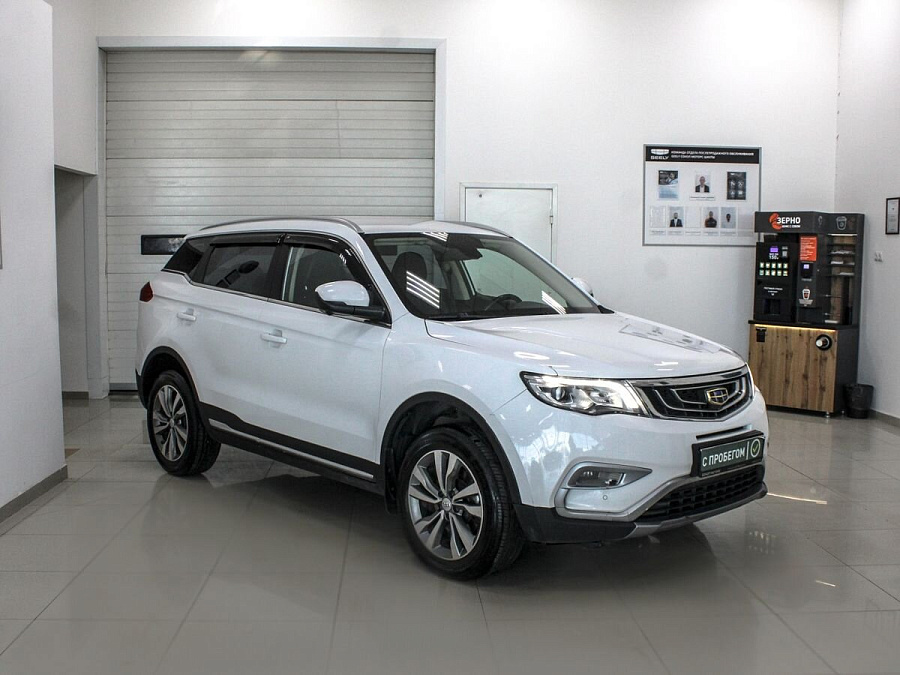 Geely Atlas, 2021г., передний привод, автомат