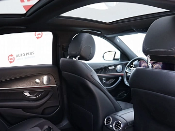 Mercedes-Benz E-Класс, 2018г, полный привод, автомат