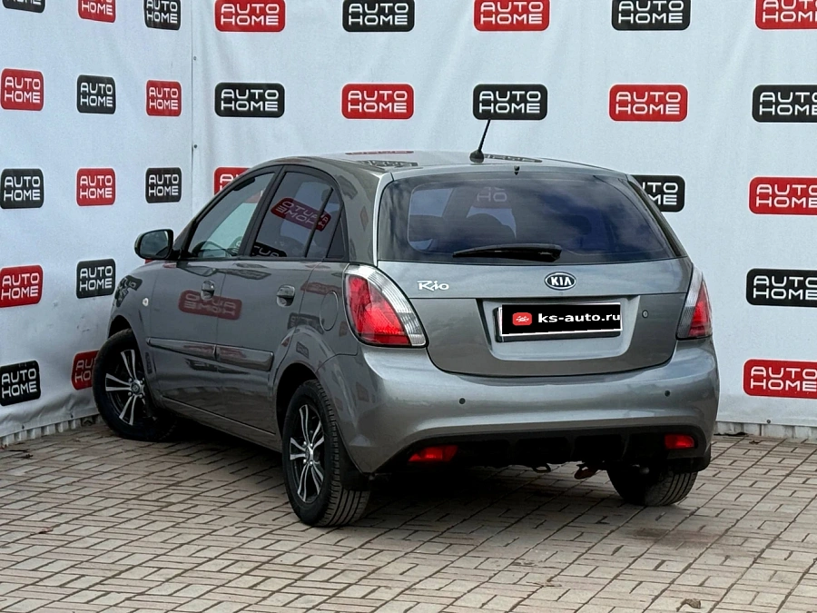 Kia Rio, 2010г., передний привод, автомат