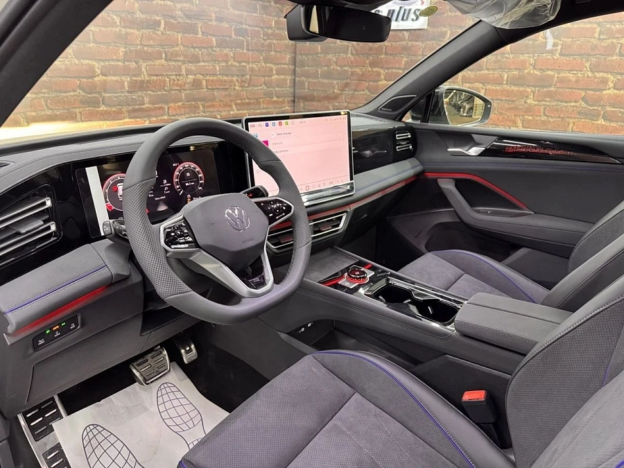 Volkswagen Tiguan, 2026г., полный привод, робот
