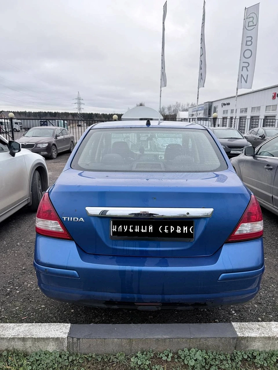 Nissan Tiida, 2008г., передний привод, автомат