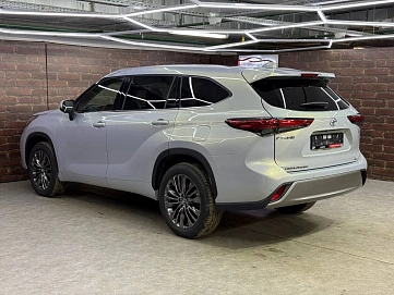 Toyota Highlander, 2025г., полный привод, автомат