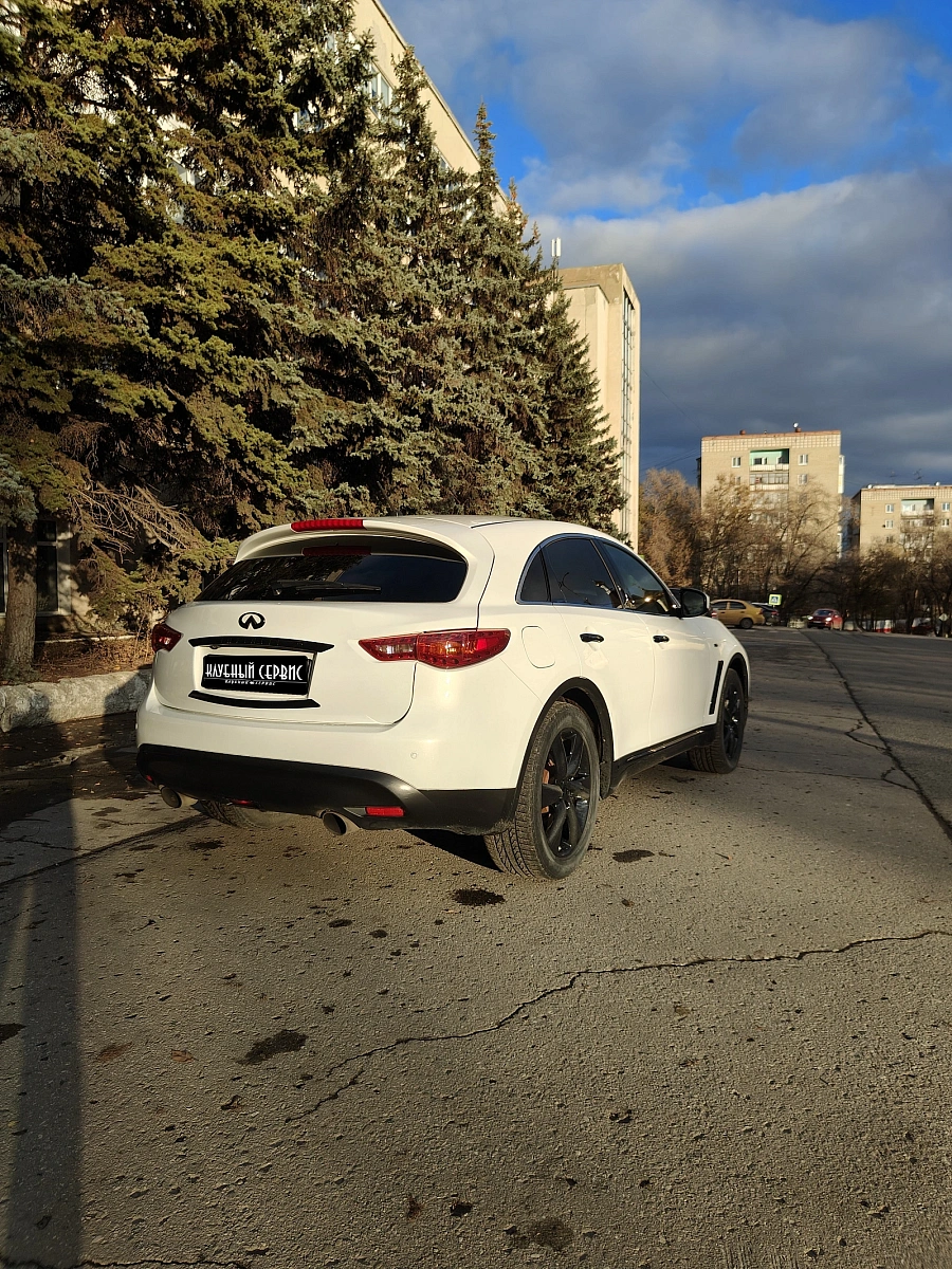 Infiniti FX, 2012г., полный привод, автомат