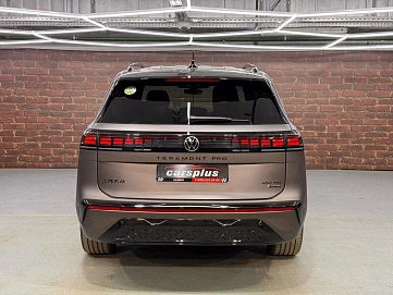 Volkswagen Teramont, 2026г, полный привод, робот