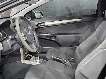 Opel , 2008г., передний привод, робот