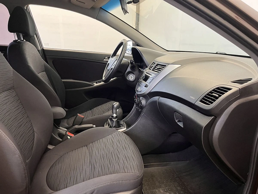 Hyundai Solaris, 2014г., передний привод, механика