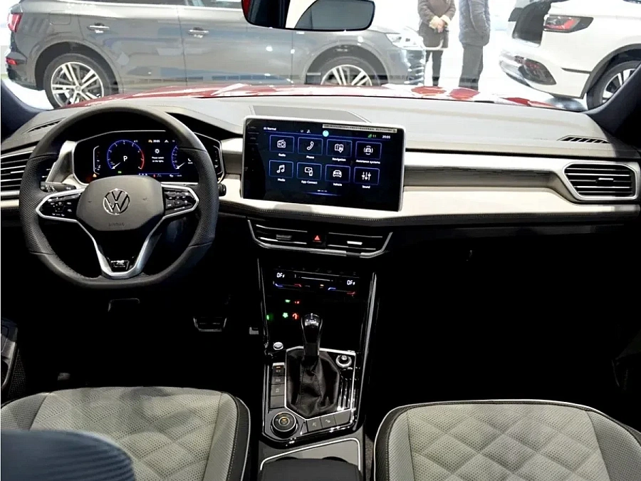 Volkswagen Tayron, 2024г., полный привод, робот