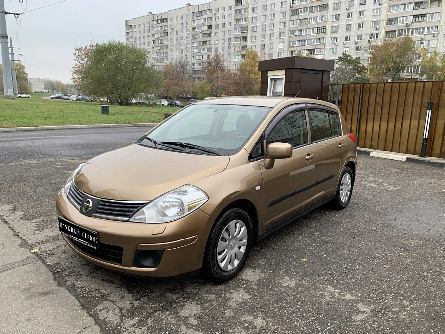 Nissan Tiida, 2008г., передний привод, механика