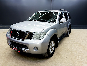 Nissan Pathfinder, 2011г, полный привод, автомат