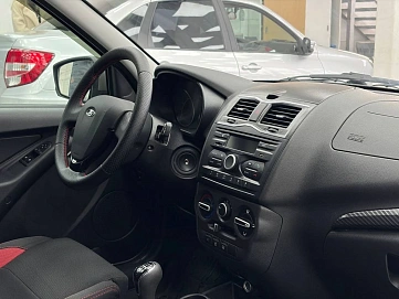 Lada (ВАЗ) Granta, 2022г, передний привод, механика