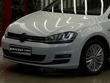 Volkswagen Golf, 2014г, передний привод, робот
