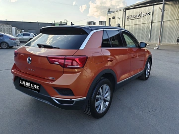 Volkswagen T-Roc, 2018г, полный привод, робот
