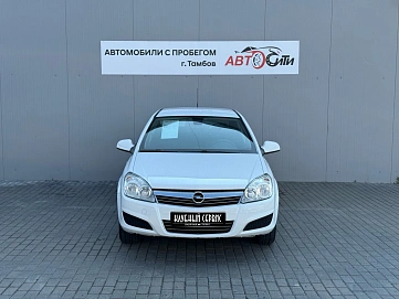 Opel Astra, 2012г, передний привод, механика