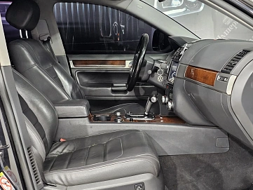 Volkswagen Touareg, 2008г, полный привод, автомат