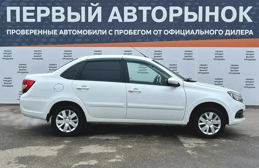 Lada (ВАЗ) Granta, 2019г., передний привод, механика