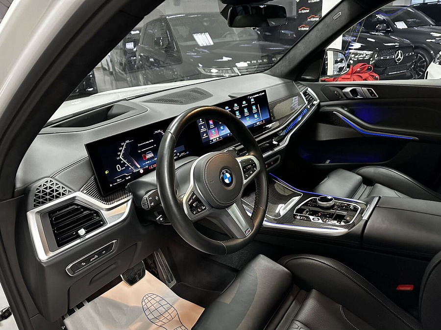 BMW X7, 2023г., полный привод, автомат