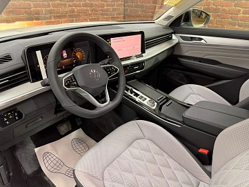 Volkswagen Tavendor, 2025г, полный привод, робот