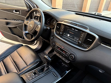 Kia Sorento, 2018г, полный привод, автомат