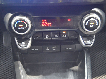 Kia Rio, 2017г, передний привод, механика