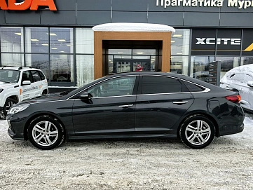 Hyundai Sonata, 2018г, передний привод, автомат