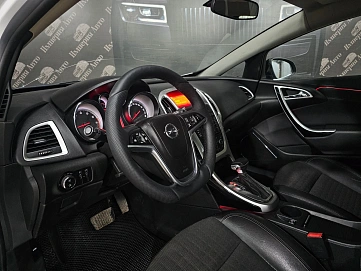 Opel , 2013г., передний привод, автомат