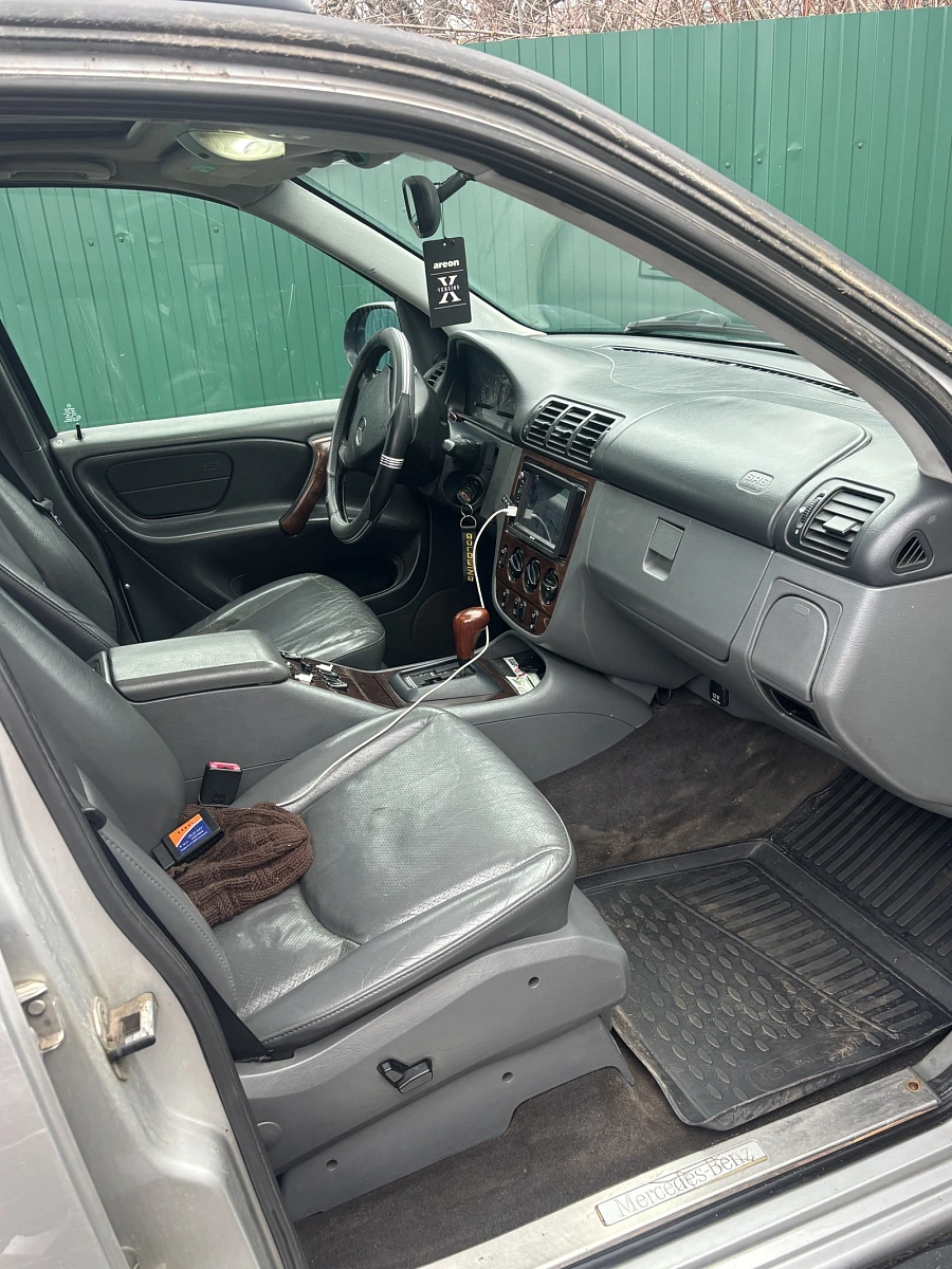Mercedes-Benz M-Класс, 1999г., полный привод, автомат
