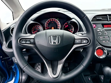Honda Jazz, 2012г, передний привод, вариатор