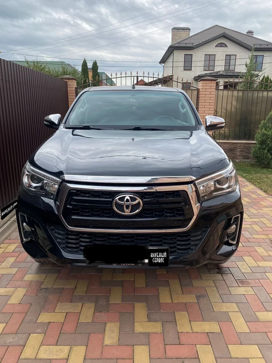 Toyota Hilux, 2016г., полный привод, автомат