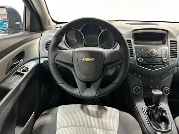 Chevrolet Cruze, 2010г, передний привод, механика