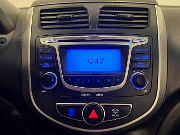 Hyundai Solaris, 2012г, передний привод, автомат