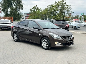 Hyundai Solaris, 2015г, передний привод, автомат